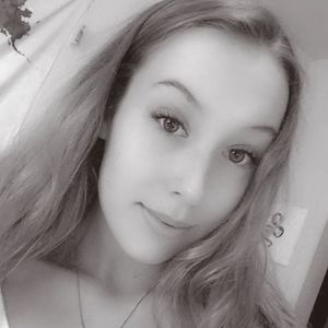 Meet your Posher, Michaela